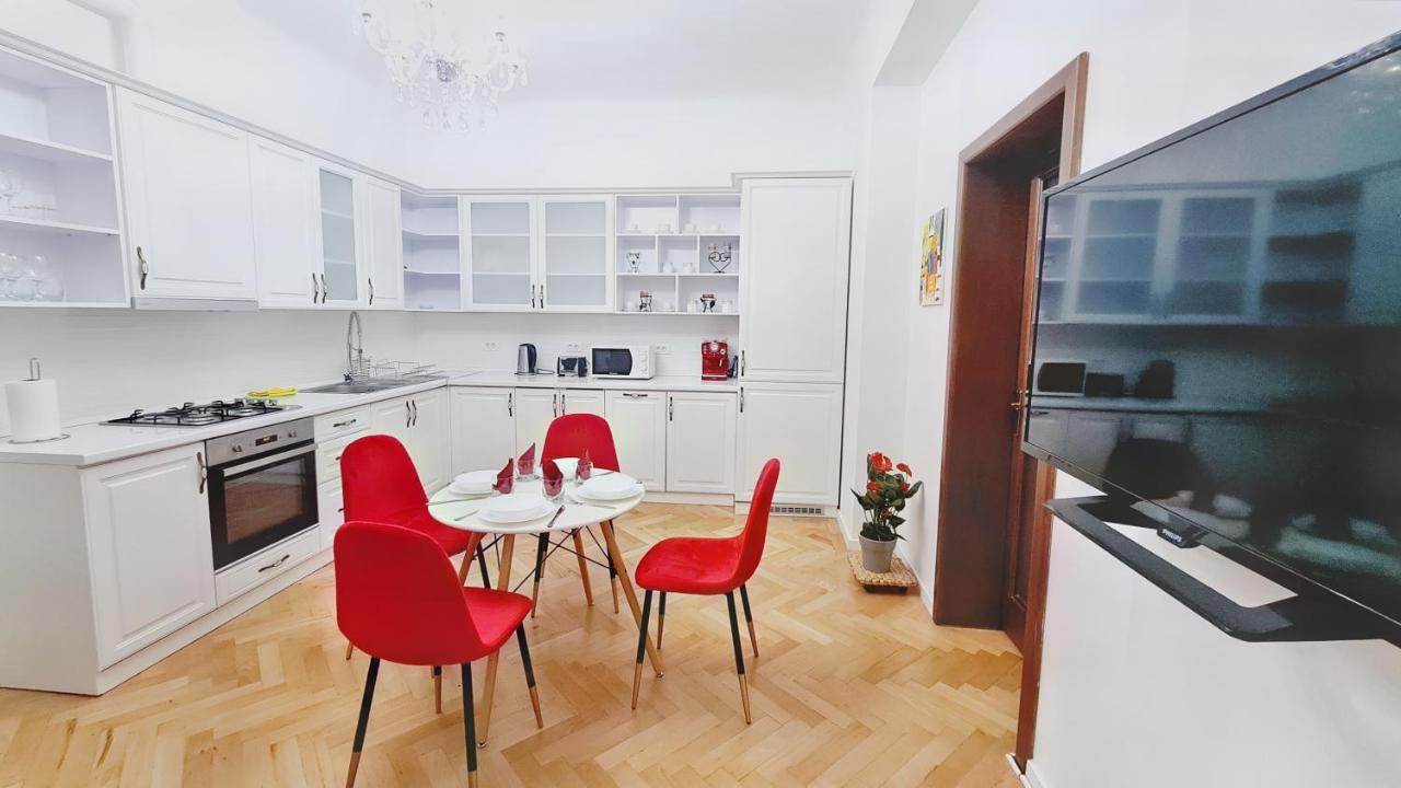 Spacious 5* Luxury In Historic Center Free Parking Cluj-Napoca Exterior foto